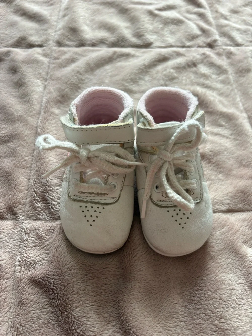 Vintage Oshkosh baby booties